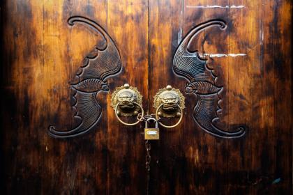 谜底作答＂一技旁身,有银有金,无才无能穷一生＂打一最佳生肖谜底释义最佳成语解释