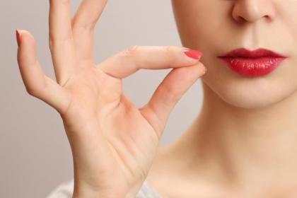 释义解释作答＂空有前景，宁可作罢。须知望山跑死马＂打一最佳生肖谜底成语解释揭晓