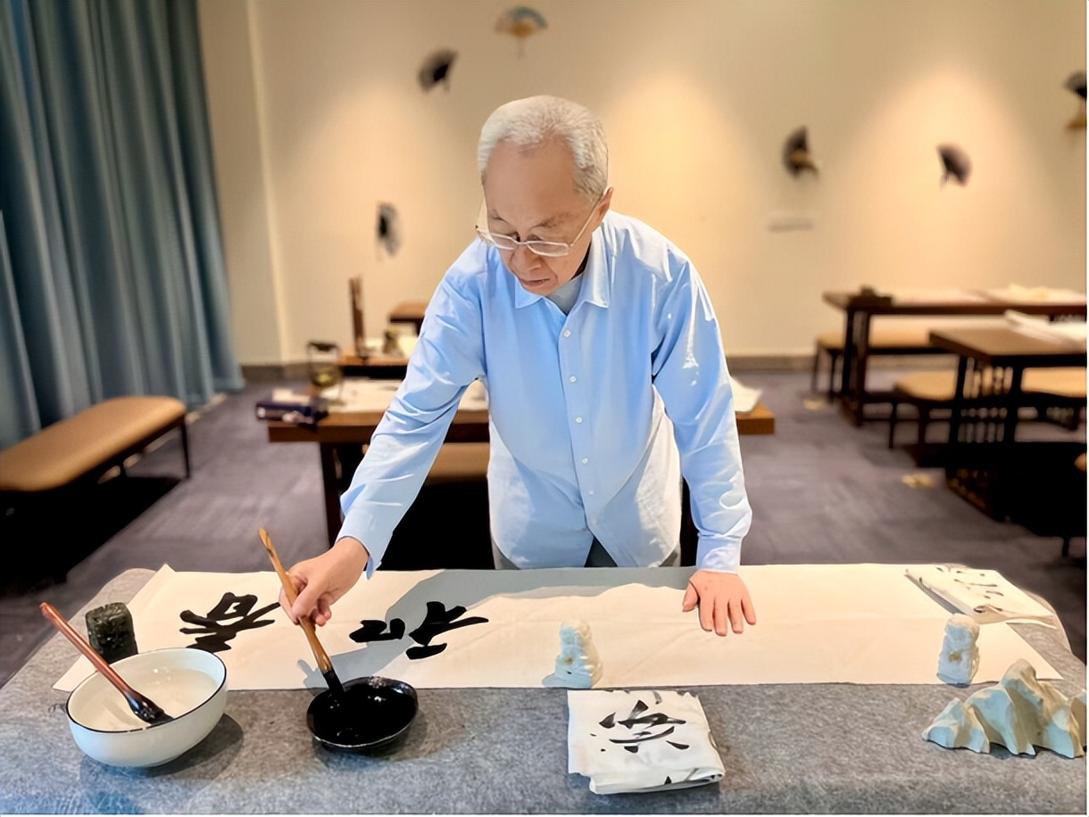 王登平:诗书赓续 家国情怀