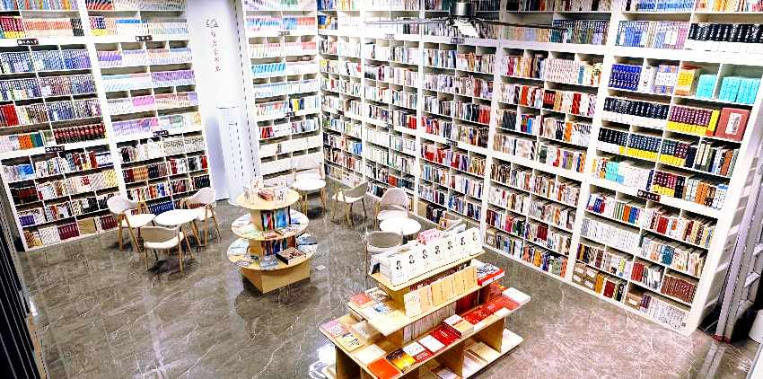图片压缩书店实景02 图片压缩书店实景02