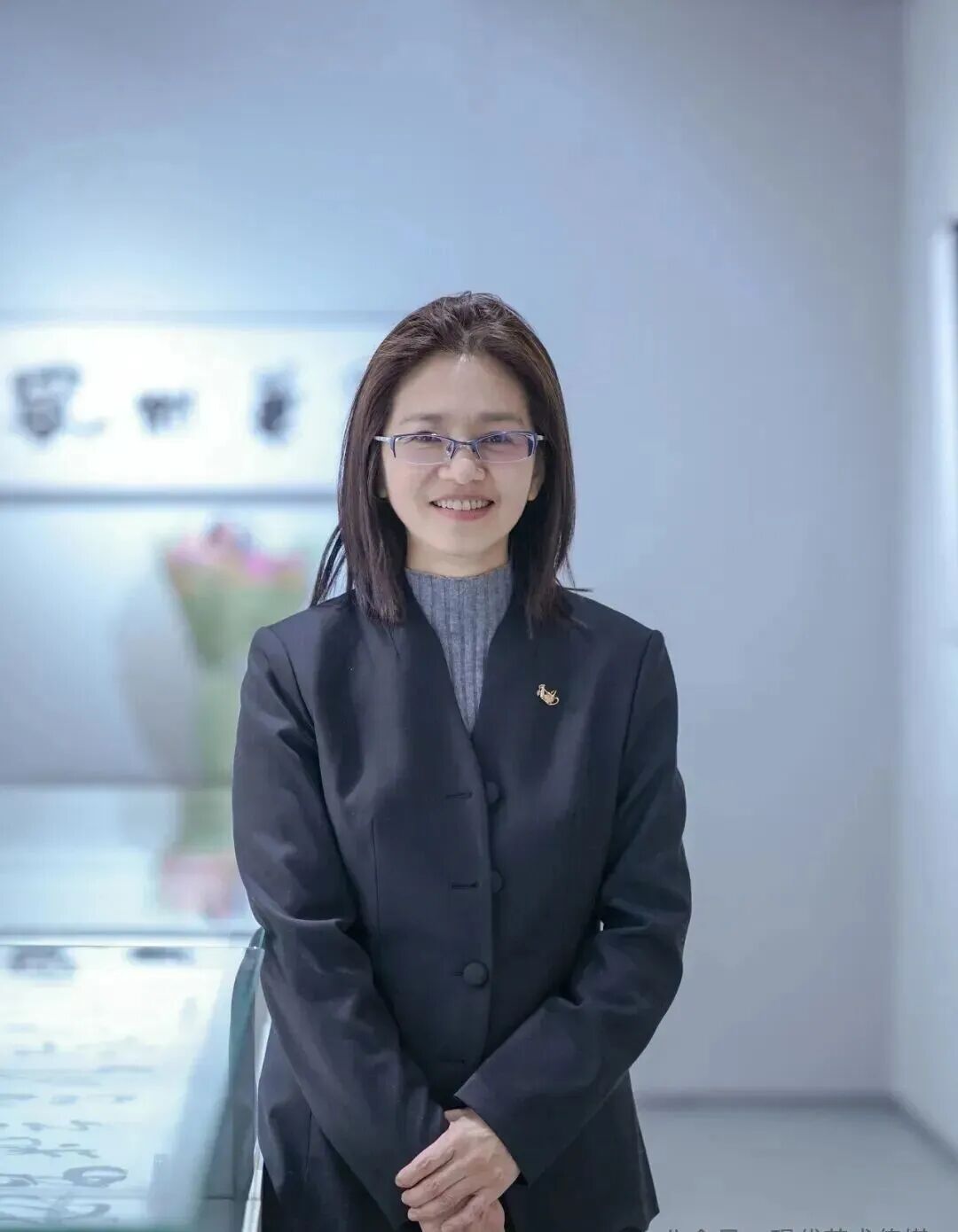 美女博导蔡梦霞书法开展，惊艳你的下巴！